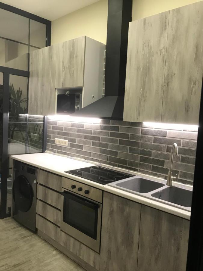Street51 Vandrarhem Jerevan Exteriör bild